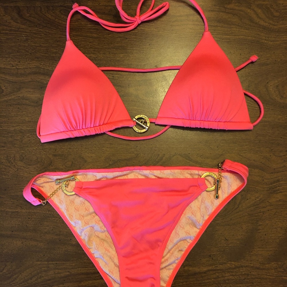 Victoria’s Secret Toggle Bikini, size Small